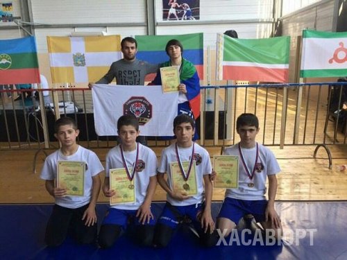 Самбисты Хасавюрта привезли золото первенства СКФО