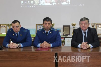 В Хасавюрте прошла встреча студентов ВУЗа с представителями прокуратуры