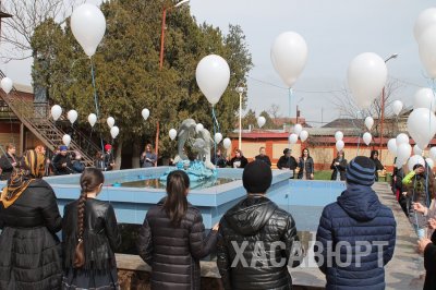 Юные читатели библиотеки Хасавюрта почтили память погибших от пожара кемеровских сверстников