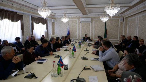 Глава Хасавюрта раскритиковал энергетиков города за неготовность к зимнему периоду