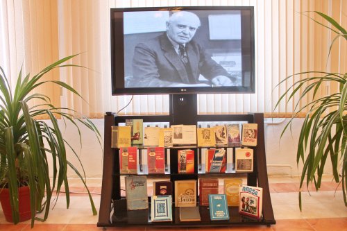 Библиотека Хасавюрта представила свой новый цифровой проект, посвященный табасаранскому поэту Муталибу Митарову