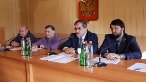 В Хасавюрте продолжается работа по обелению заправочного бизнеса