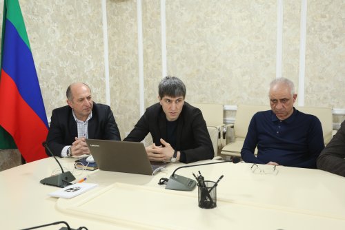 В Хасавюрте обсудили внедрение системы персонифицированного финансирования дополнительного образования