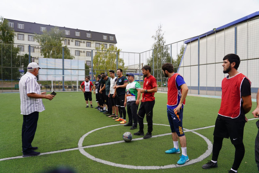 В Хасавюрте состоялся турнир по мини-футболу памяти сотрудников спецслужб и правоохранительных органов