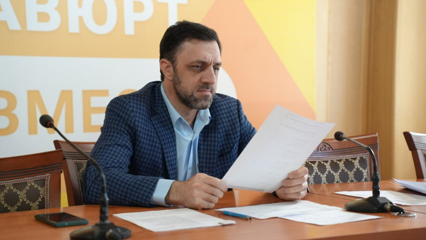 Еженедельный приём граждан состоялся в мэрии Хасавюрта