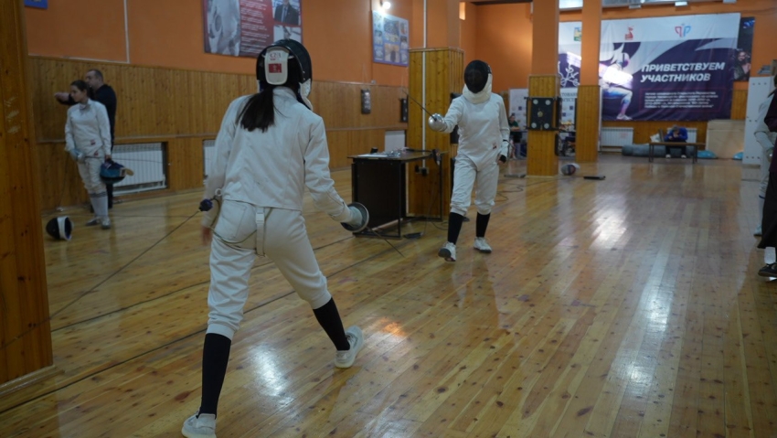 В Хасавюрте состоялись соревнования по фехтованию