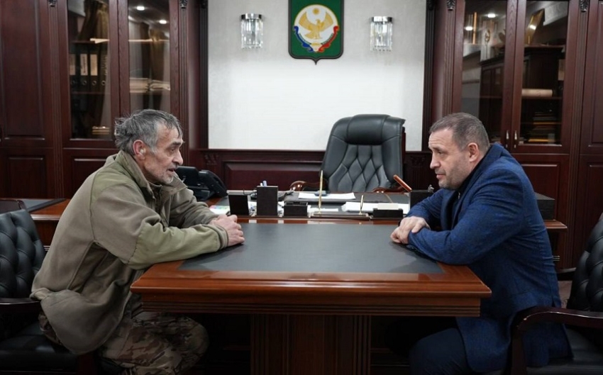 Корголи Корголиев встретился с участником специальной военной операции Хакимом Мухидиновым