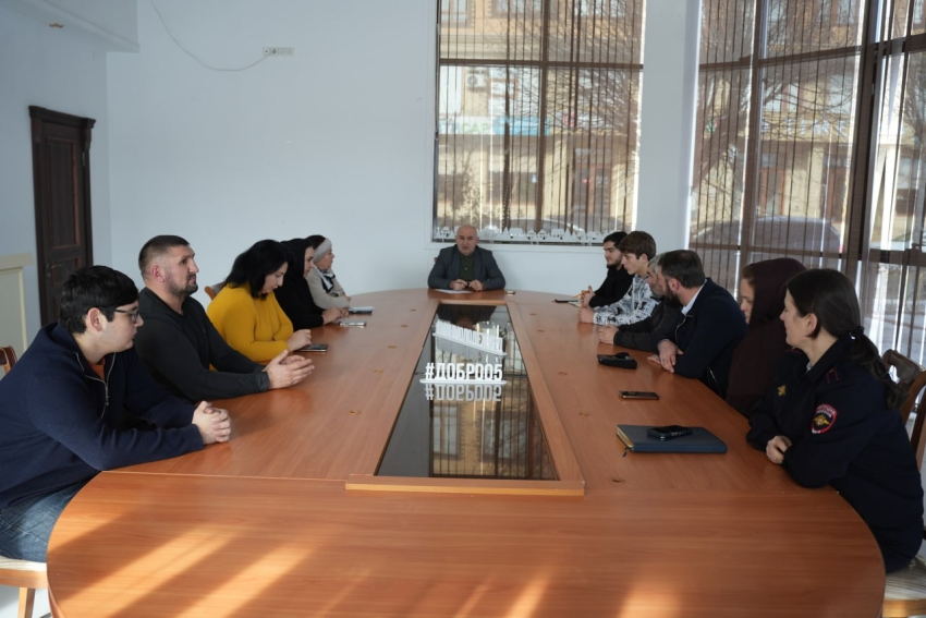 В Хасавюрте состоялось рабочее заседание по вопросам патриотического воспитания молодёжи