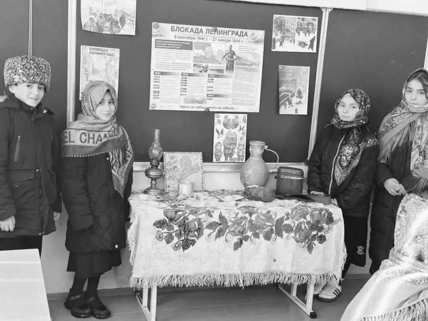 В школах Хасавюрта прошли мероприятия, посвящённые блокаде Ленинграда