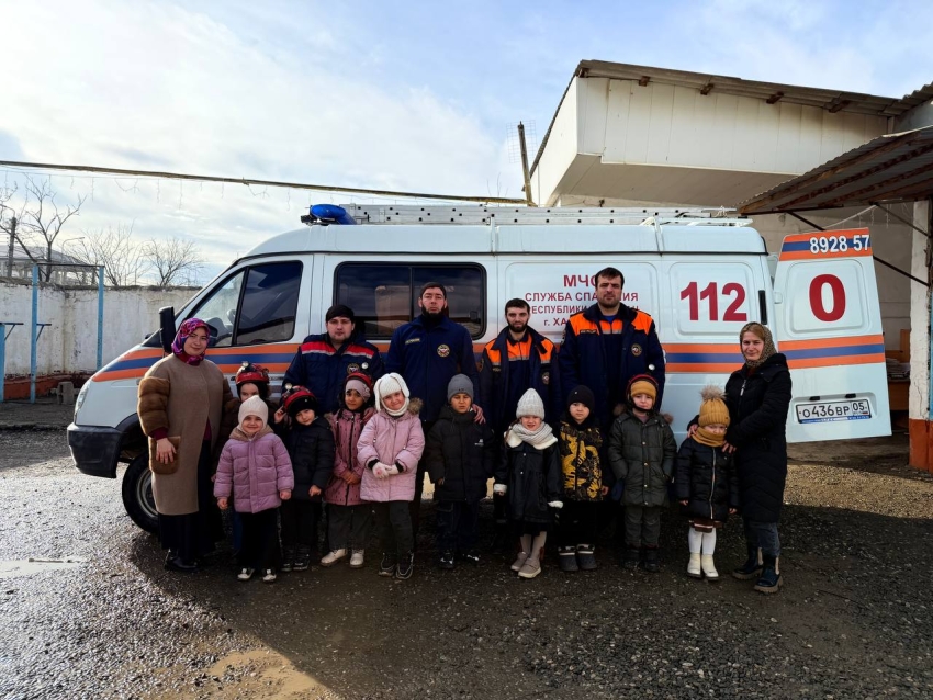 В Управлении по обеспечению мероприятий ГО, ЧС и ПБ была проведена экскурсия для ребят детского сада «Соколенок» по ЕДДС и Поисково-спасательной службе