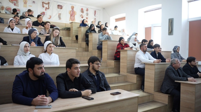 В Хасавюрте состоялся круглый стол о культуре мира и противодействии экстремизму