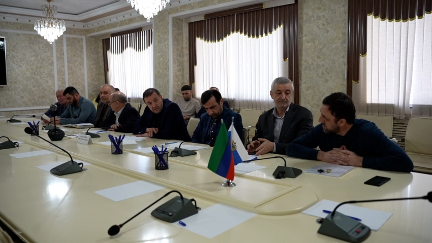 Глава Хасавюрта провел прием граждан по личным вопросам