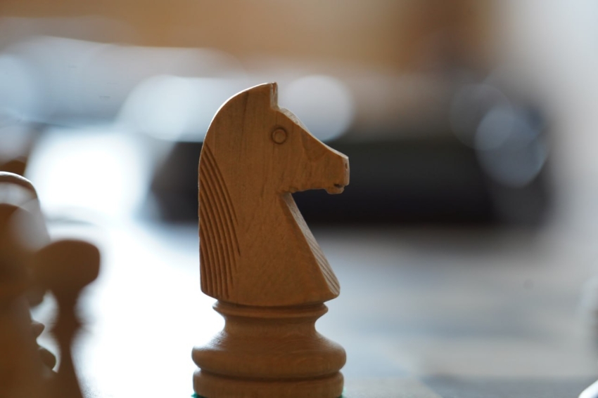 В Администрации Хасавюрта состоялся ежегодный чемпионат по шахматам и шашкам, приуроченный ко Дню защитника Отечества