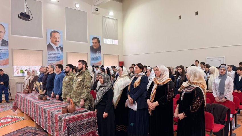 В гимназии №3 г. Хасавюрта состоялось мероприятие в преддверии Дня родного языка