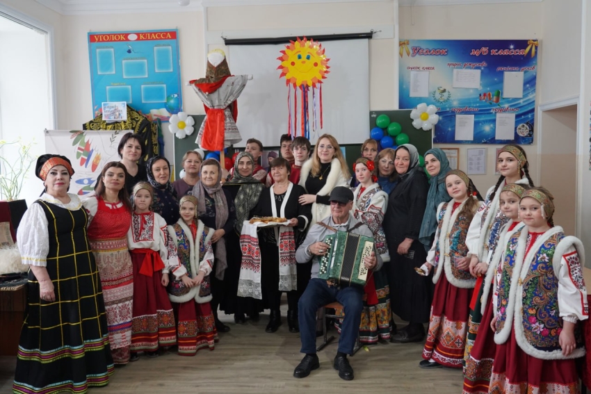 В Хасавюрте состоялось адресное поздравление жителей в рамках Масленицы