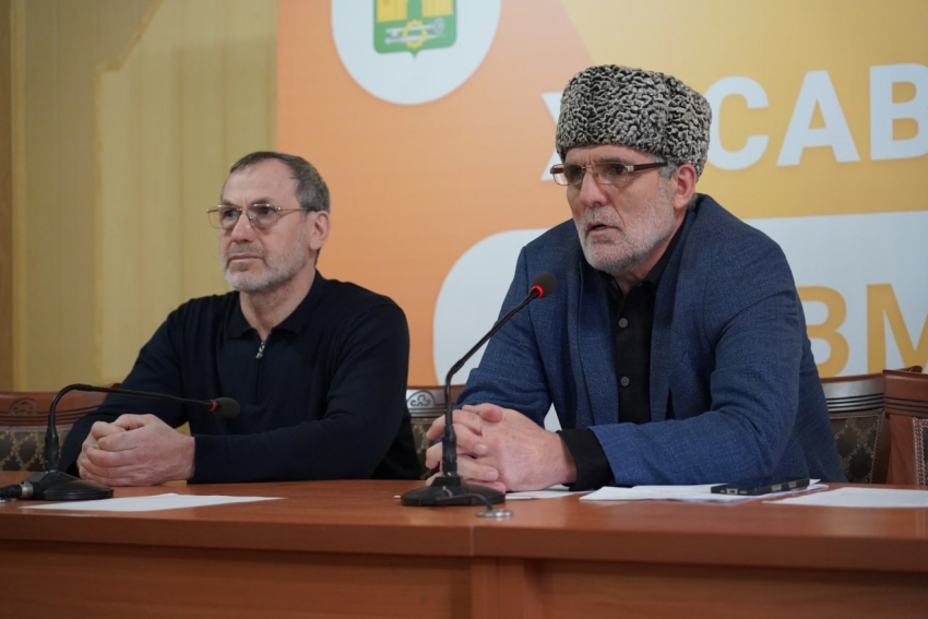 В Хасавюрте состоялось заседание Общественной палаты, приуроченное к Году единства народов России