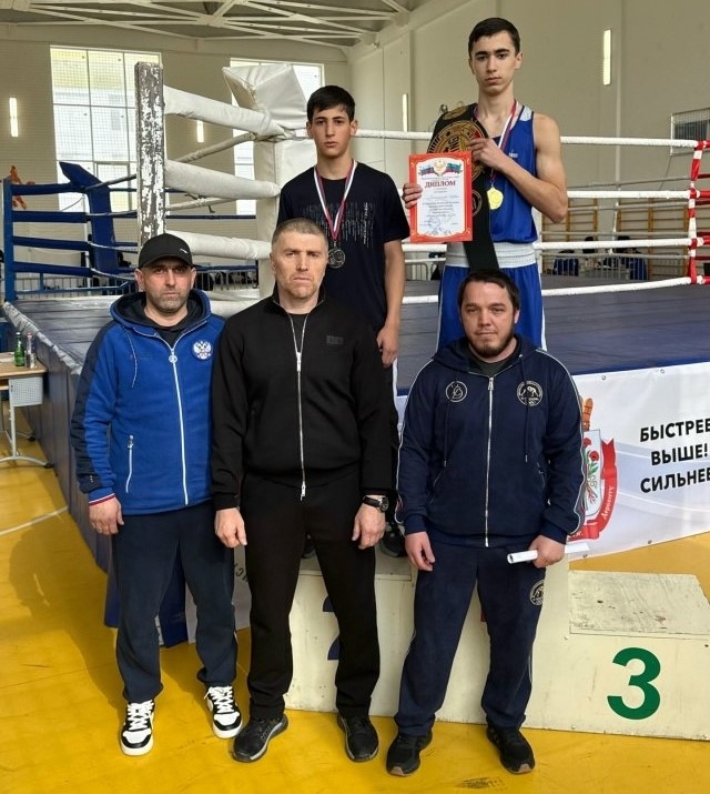 Юный боксёр из Хасавюрта стал победителем Первенства Дагестана