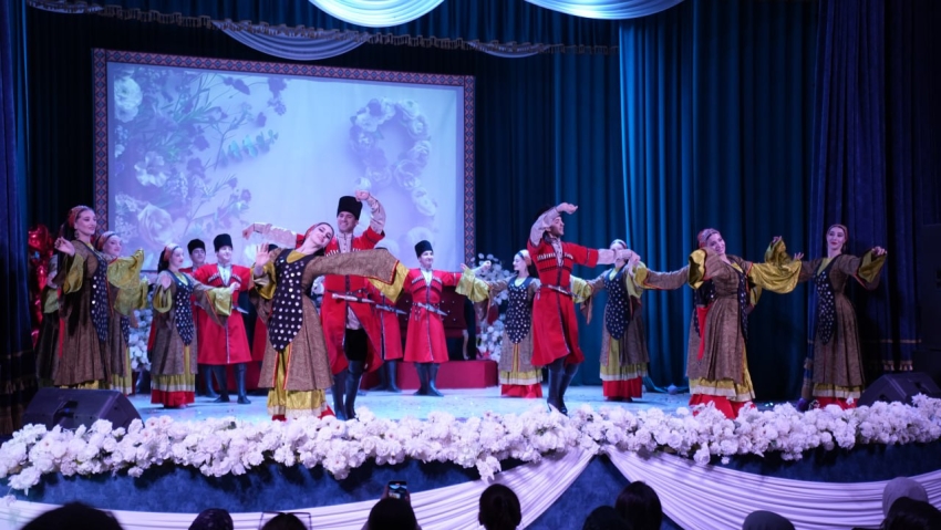 В Хасавюрте состоялось торжественное мероприятие к Международному женскому дню