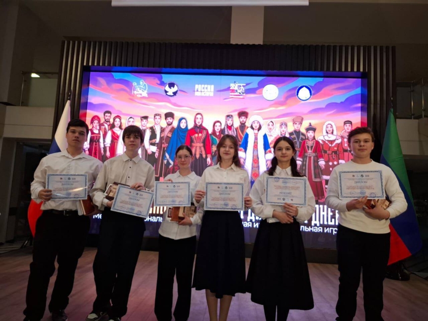 Дети из Воскресной школы Хасавюрта приняли участие в уникальной игре «Связь времен — от начала до наших дней»