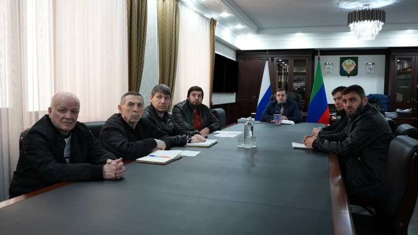 Глава Хасавюрта Корголи Корголиев принял участие в заседании Оперативного штаба по ликвидации последствий ЧС в Дагестане