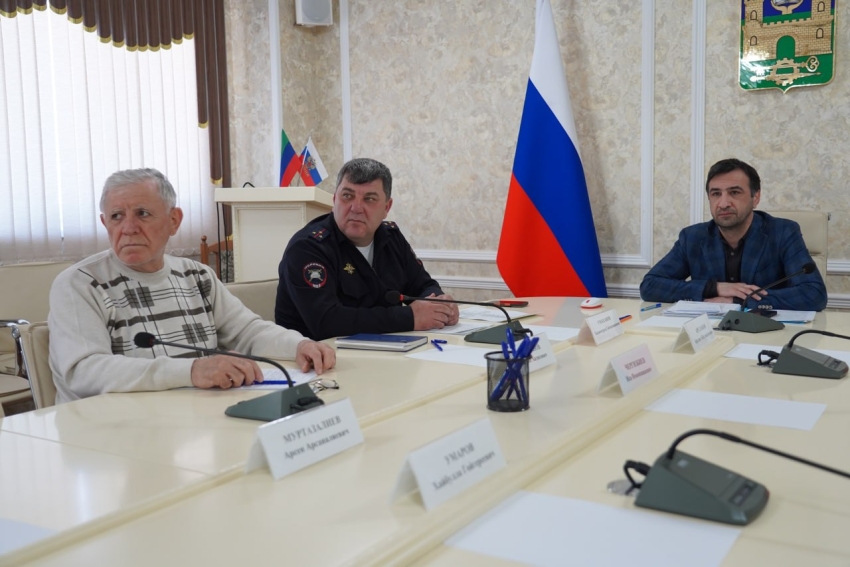 Администрация Хасавюрта приняла участие в заседании Правительственной комиссии РД по обеспечению безопасности дорожного движения