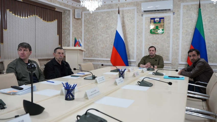 Корголи Корголиев принял участие в очередном совещании по вопросам ликвидации последствий паводков в РД