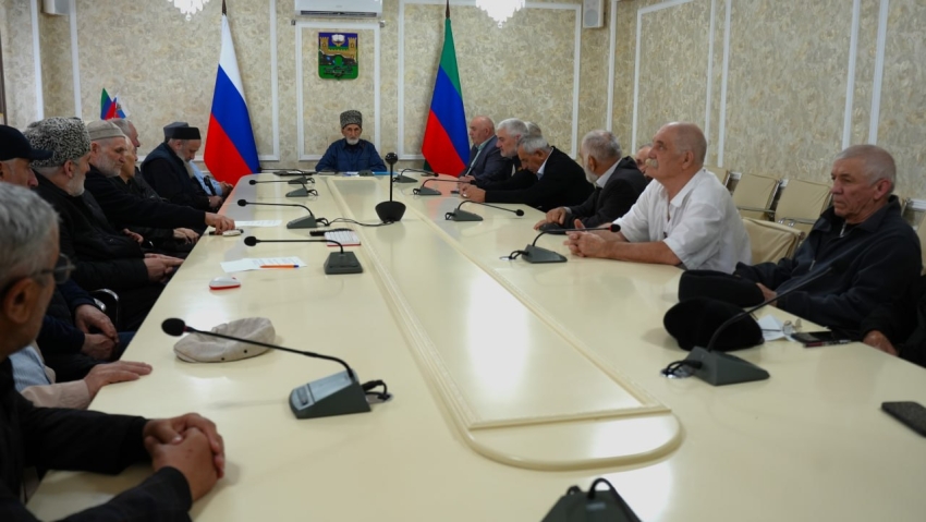 В Хасавюрте подвели итоги работы текущего состава Совета старейшин