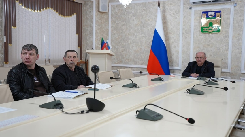 Администрация Хасавюрта приняла участие в очередном совещании по вопросам ликвидации последствий паводков в регионе