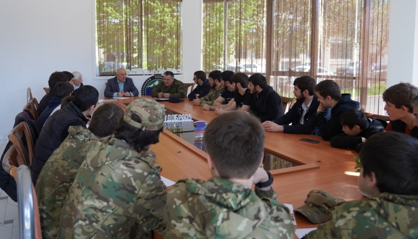 В Хасавюрте обсудили деятельность поискового движения