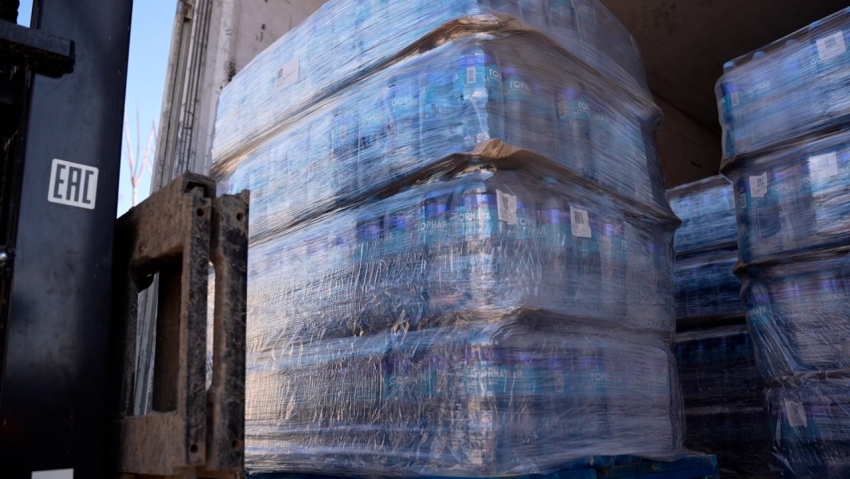 В Хасавюрт прибыла фура с питьевой водой из Избербаша