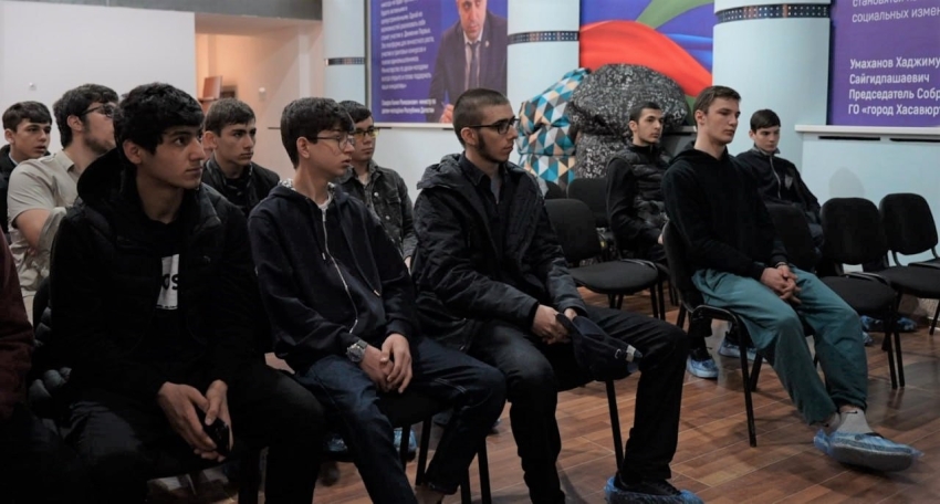 В Хасавюрте состоялась встреча участников Дагестанского молодежного корпуса