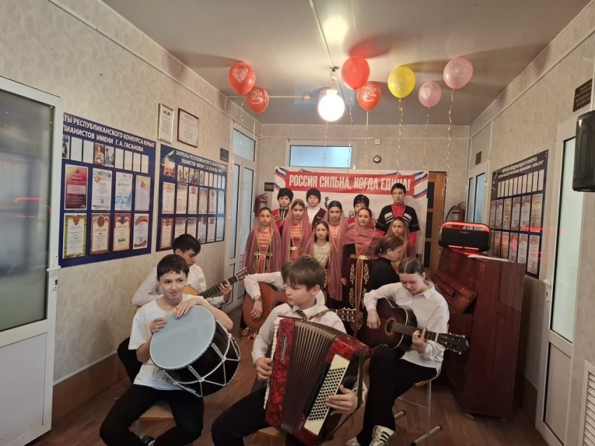 В Хасавюрте состоялся концерт Детской школы искусств, посвященный 95-летию города 