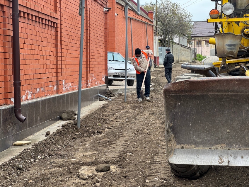 В Хасавюрте продолжается подготовка к асфальтированию улиц