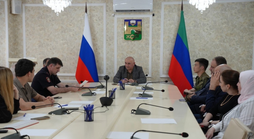 В Хасавюрте состоялось заседание рабочей группы по вопросам привлечения граждан на контрактную службу