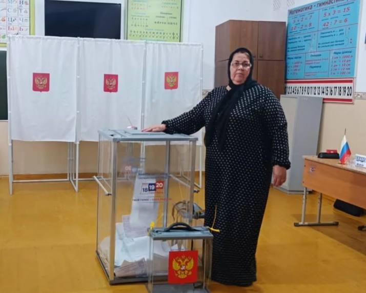 Мать участника СВО Ислама Толубаева отдала свой голос на выборах