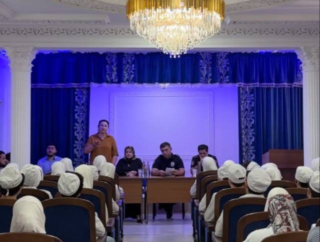В хасавюртовском филиале Международного открытого колледжа современного управления состоялась профилактическая встреча