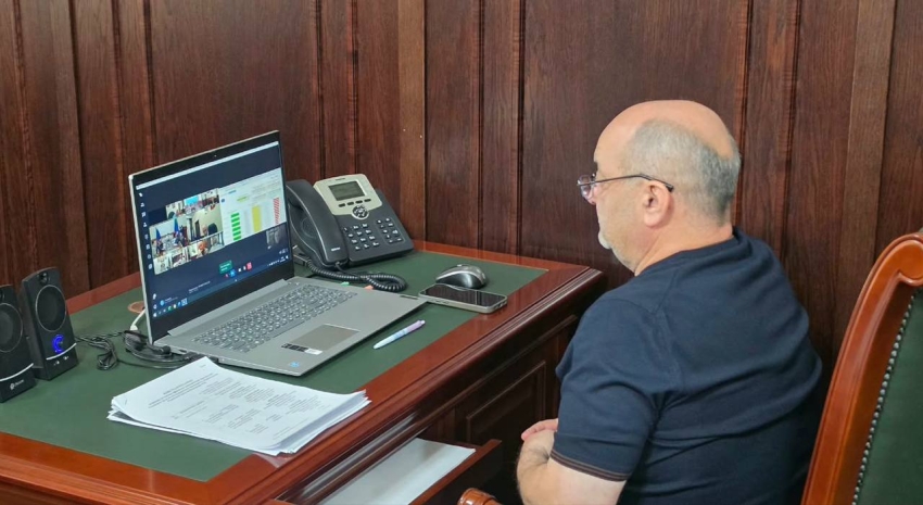 Администрация Хасавюрта приняла участие в совещании по финансово-экономическим показателям региона