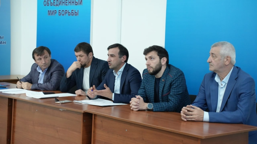 В Хасавюрте состоялось первое заседание оргкомитета по подготовке к XXVII Международному турниру по вольной борьбе памяти Шамиля Умаханова